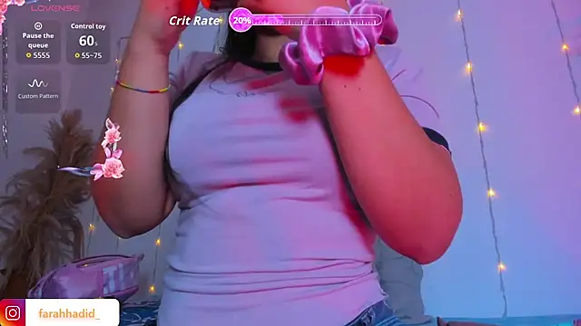 Snapshot of Maisa_issa chatting on 09-22-25, 01:28 Maisa issa online show from 09-22-25, 01:28
