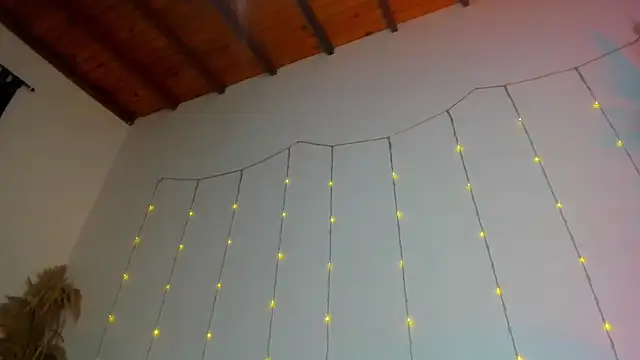 Maisa issa online show from 03-31-26, 01:13