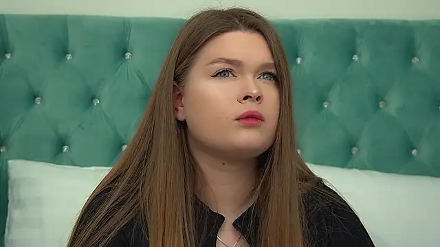 CrystalLyons online show from 02-21-26, 12:07