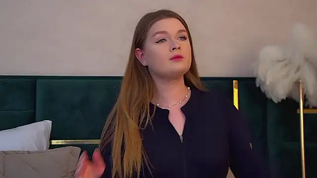 CrystalLyons online show from 02-02-26, 06:07