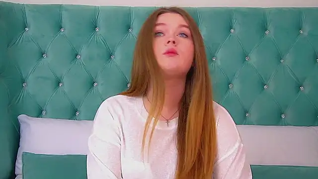 CrystalLyons online show from 11-14-25, 06:06