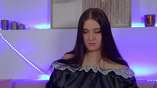 ChristinaMilton online show from 02-25-25, 06:55