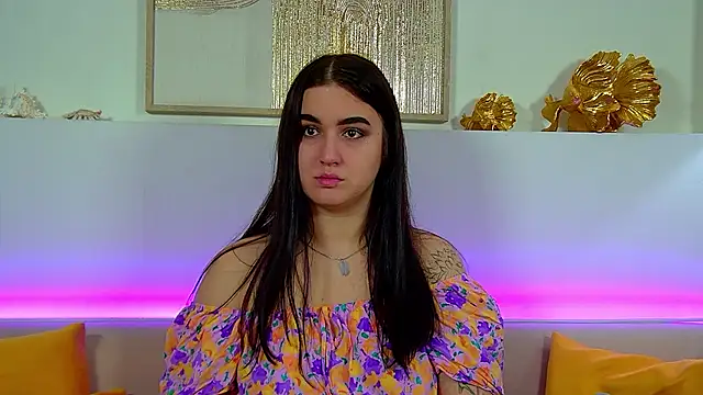 ChristinaMilton online show from 11-13-25, 06:34