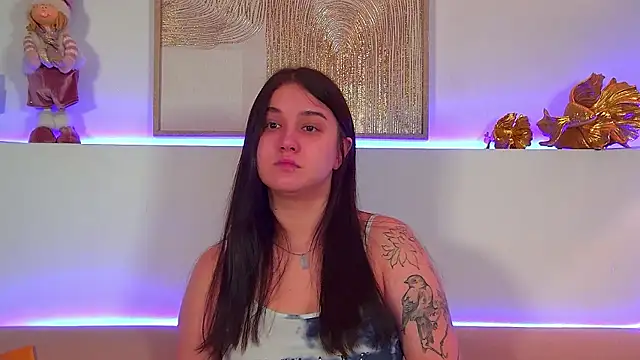 ChristinaMilton online show from 12-22-25, 06:30