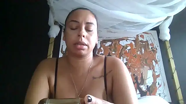 Snapshot of bigbootyjayda chatting on 06-15-26, 04:28 bigbootyjayda online show from 06-15-26, 04:28