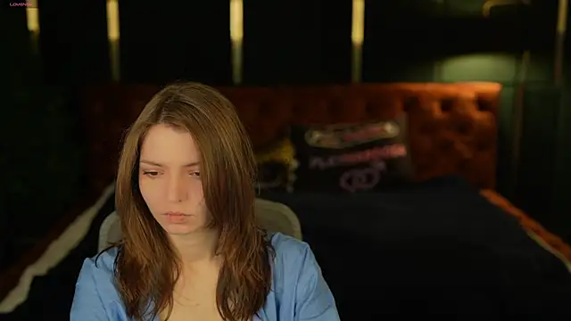 Michelle 054 online show from 12-18-25, 05:06