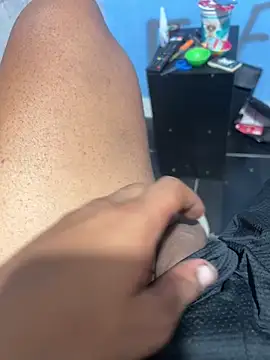 morenoroludo777 online show from 10-25-25, 04:11