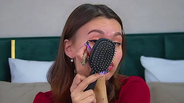 PollyLanders online show from 11-12-25, 06:28