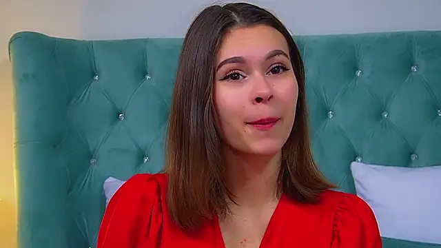 Snapshot of PollyLanders chatting on 09-27-25, 06:25 PollyLanders online show from 09-27-25, 06:25