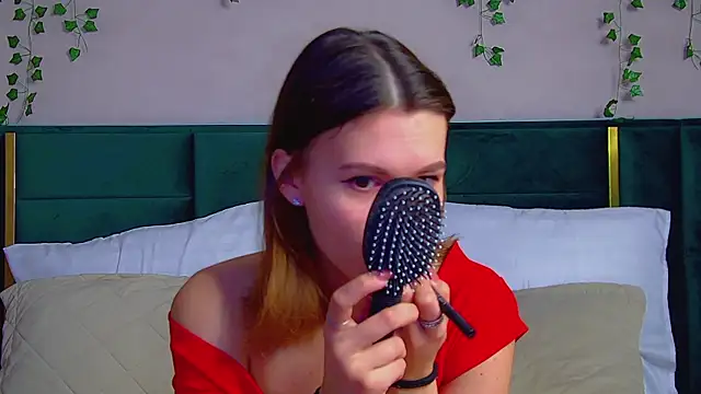 Snapshot of PollyLanders chatting on 03-10-25, 06:23 PollyLanders online show from 03-10-25, 06:23