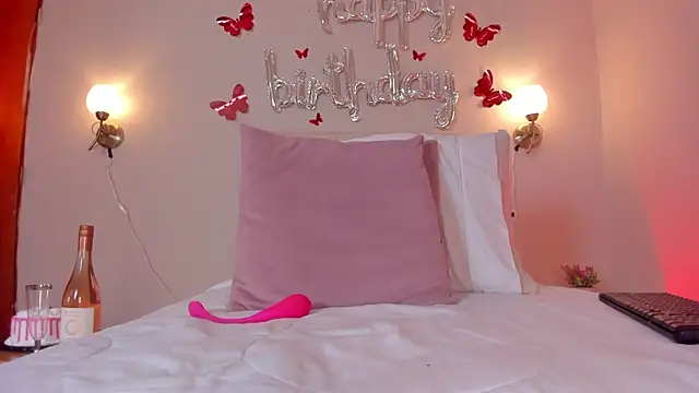 Snapshot of dani_skinny_ chatting on 03-08-25, 02:51 dani skinny online show from 03-08-25, 02:51