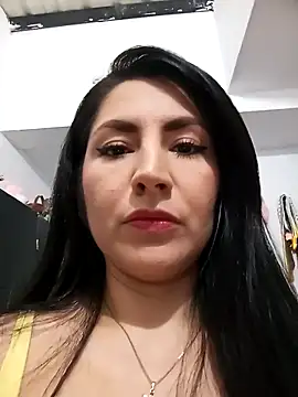 ELISA 90 online show from 09-15-25, 04:51