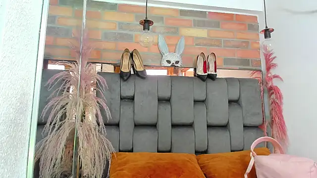 JESSYCORTES online show from 10-30-25, 02:47