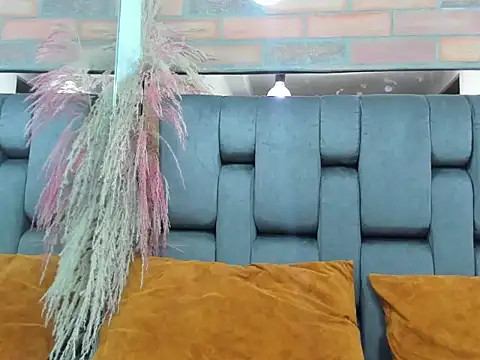 JESSYCORTES online show from 04-01-26, 04:47