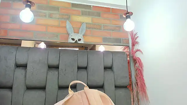 JESSYCORTES online show from 10-31-25, 02:57