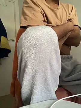 Lucascacaca online show from 02-25-26, 03:45