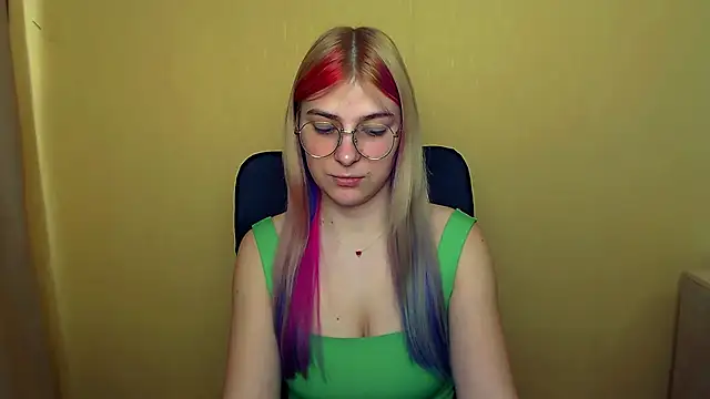 Snapshot of Luna_Lush_ chatting on 03-22-25, 11:32 Luna Lush online show from 03-22-25, 11:32