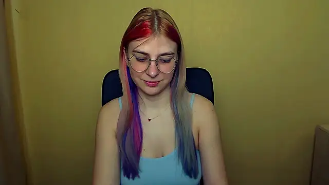 Snapshot of Luna_Lush_ chatting on 03-21-25, 09:34 Luna Lush online show from 03-21-25, 09:34