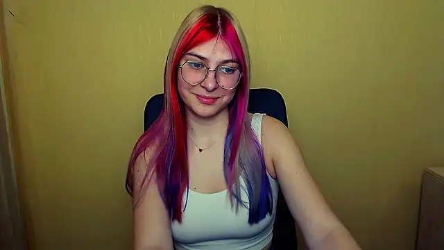 Snapshot of Luna_Lush_ chatting on 02-21-25, 09:13 Luna Lush online show from 02-21-25, 09:13
