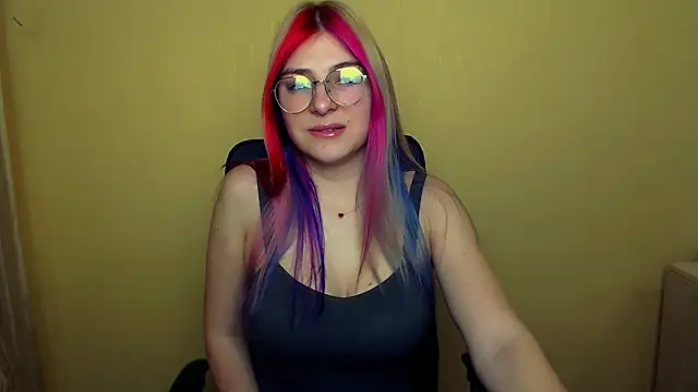 Snapshot of Luna_Lush_ chatting on 02-28-25, 07:15 Luna Lush online show from 02-28-25, 07:15
