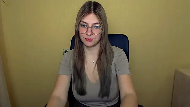 Snapshot of Luna_Lush_ chatting on 10-11-25, 08:48 Luna Lush online show from 10-11-25, 08:48
