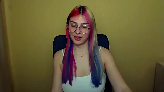 Snapshot of Luna_Lush_ chatting on 03-17-25, 12:04 Luna Lush online show from 03-17-25, 12:04