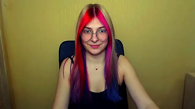 Snapshot of Luna_Lush_ chatting on 02-20-25, 09:22 Luna Lush online show from 02-20-25, 09:22