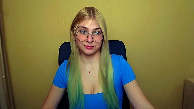 Snapshot of Luna_Lush_ chatting on 01-25-25, 11:34 Luna Lush online show from 01-25-25, 11:34