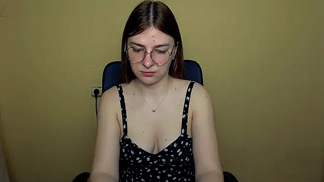 Snapshot of Luna_Lush_ chatting on 05-21-26, 08:34 Luna Lush online show from 05-21-26, 08:34