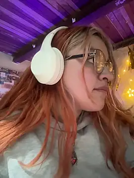 SophiaWeestt99 online show from 05-09-26, 04:16