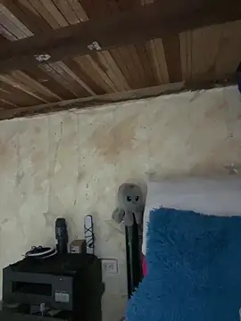 SophiaWeestt99 online show from 10-06-25, 02:46