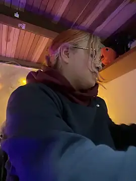 SophiaWeestt99 online show from 02-05-26, 04:08