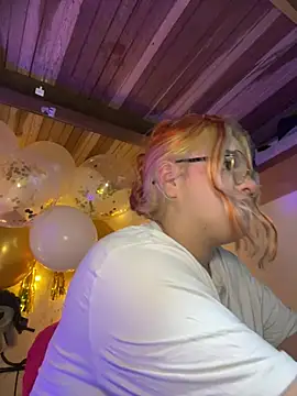 SophiaWeestt99 online show from 03-10-26, 03:54