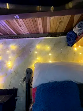 SophiaWeestt99 online show from 10-17-25, 03:43