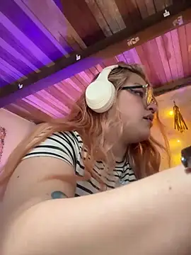 SophiaWeestt99 online show from 05-14-26, 03:25