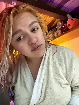 SophiaWeestt99 online show from 01-19-26, 05:44