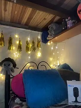 SophiaWeestt99 online show from 05-08-26, 04:16