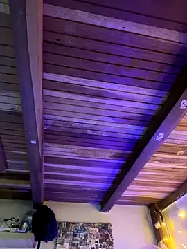 SophiaWeestt99 online show from 09-10-25, 02:21