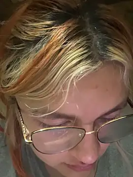 SophiaWeestt99 online show from 09-11-25, 03:17