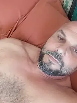 Snapshot of Javierchico chatting on 05-27-26, 10:33 Javierchico online show from 05-27-26, 10:33