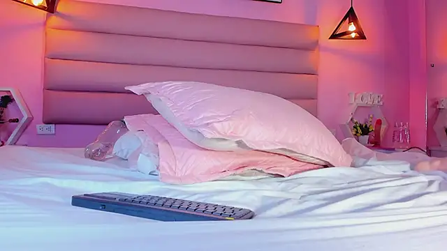 Katta Gil online show from 03-22-25, 08:15