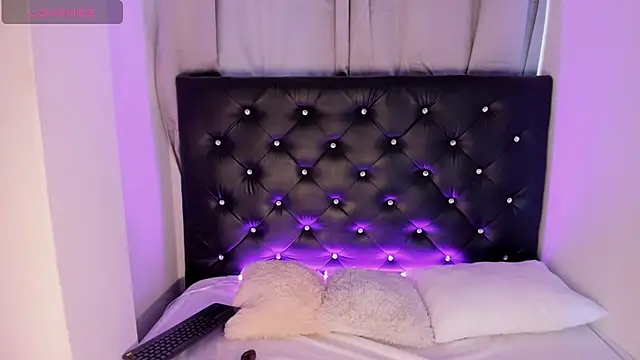 Snapshot of cassyskyle chatting on 10-09-25, 08:31 cassyskyle online show from 10-09-25, 08:31