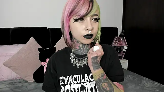 NikkiRamone online show from 01-23-25, 02:50