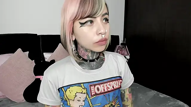 NikkiRamone online show from 01-21-25, 11:56