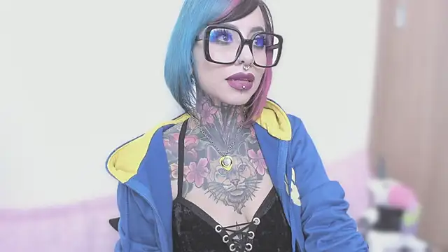 NikkiRamone online show from 09-26-25, 11:11