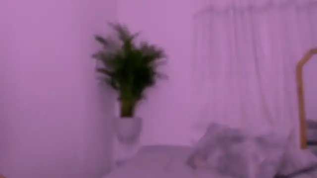 Snapshot of Miiafoxxx chatting on 03-13-25, 10:21 Miiafoxxx online show from 03-13-25, 10:21