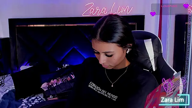 ZaraLim online show from 10-30-25, 09:44