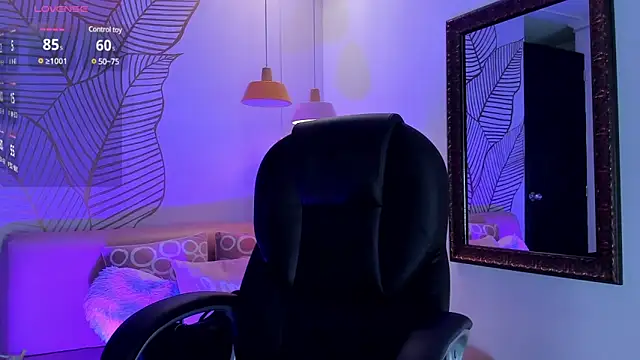 ZaraLim online show from 02-28-25, 12:09