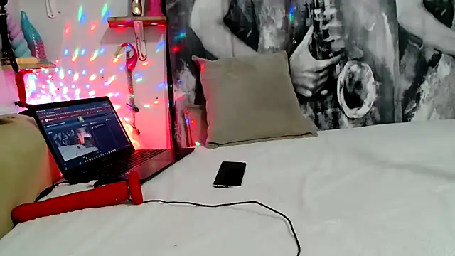 Bitter  online show from 11-04-25, 04:00