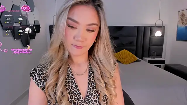 RebeccaHudson online show from 06-27-26, 11:38